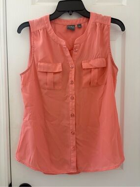 New York & Company Coral Sleeveless Button-Front Shirt